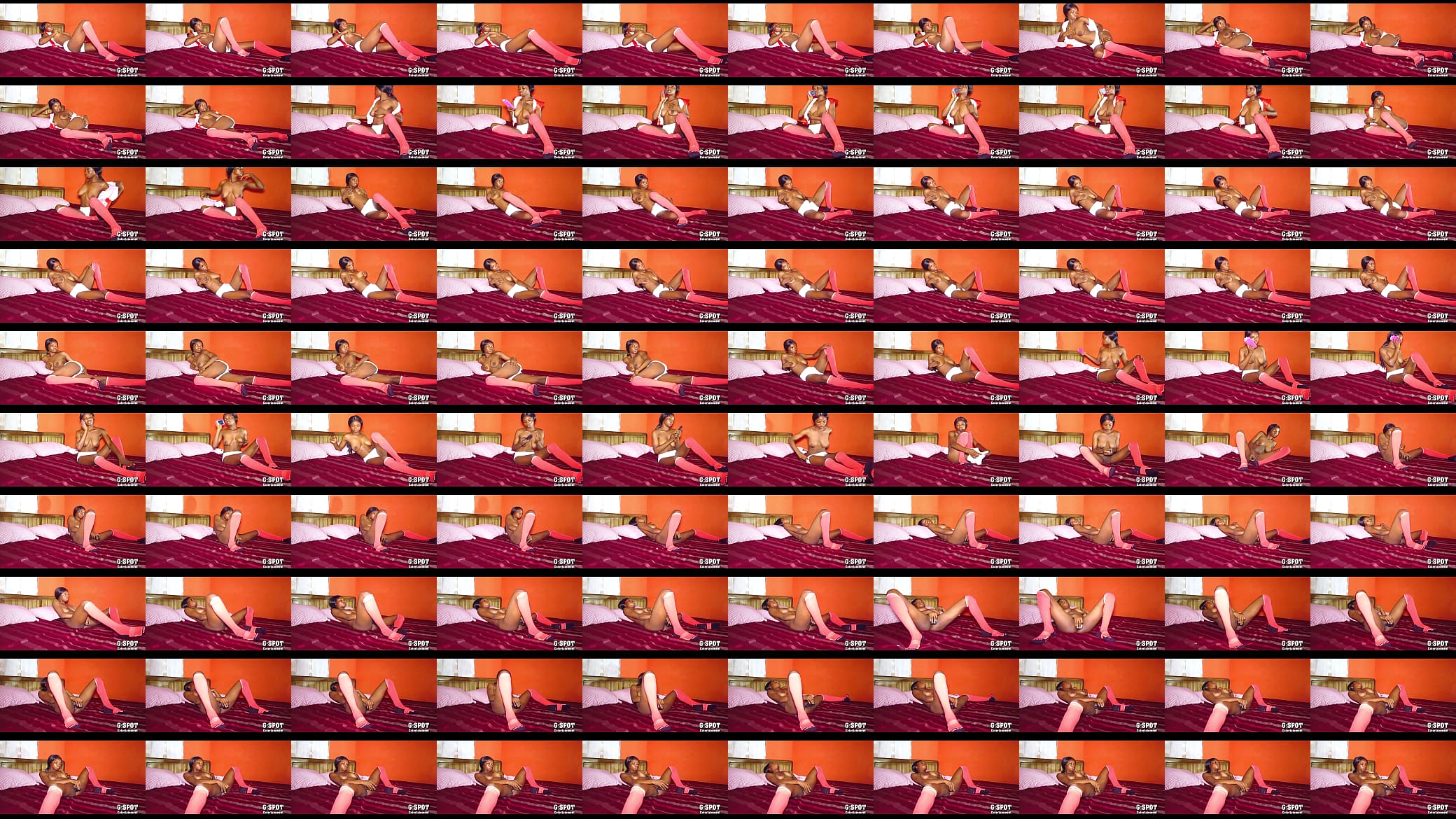 Masturbating and fucking myself with black dildo 预览图