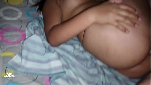mi hermana duerme sin ropa