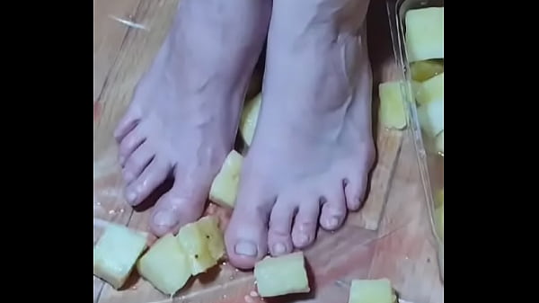 PINEAPPLE