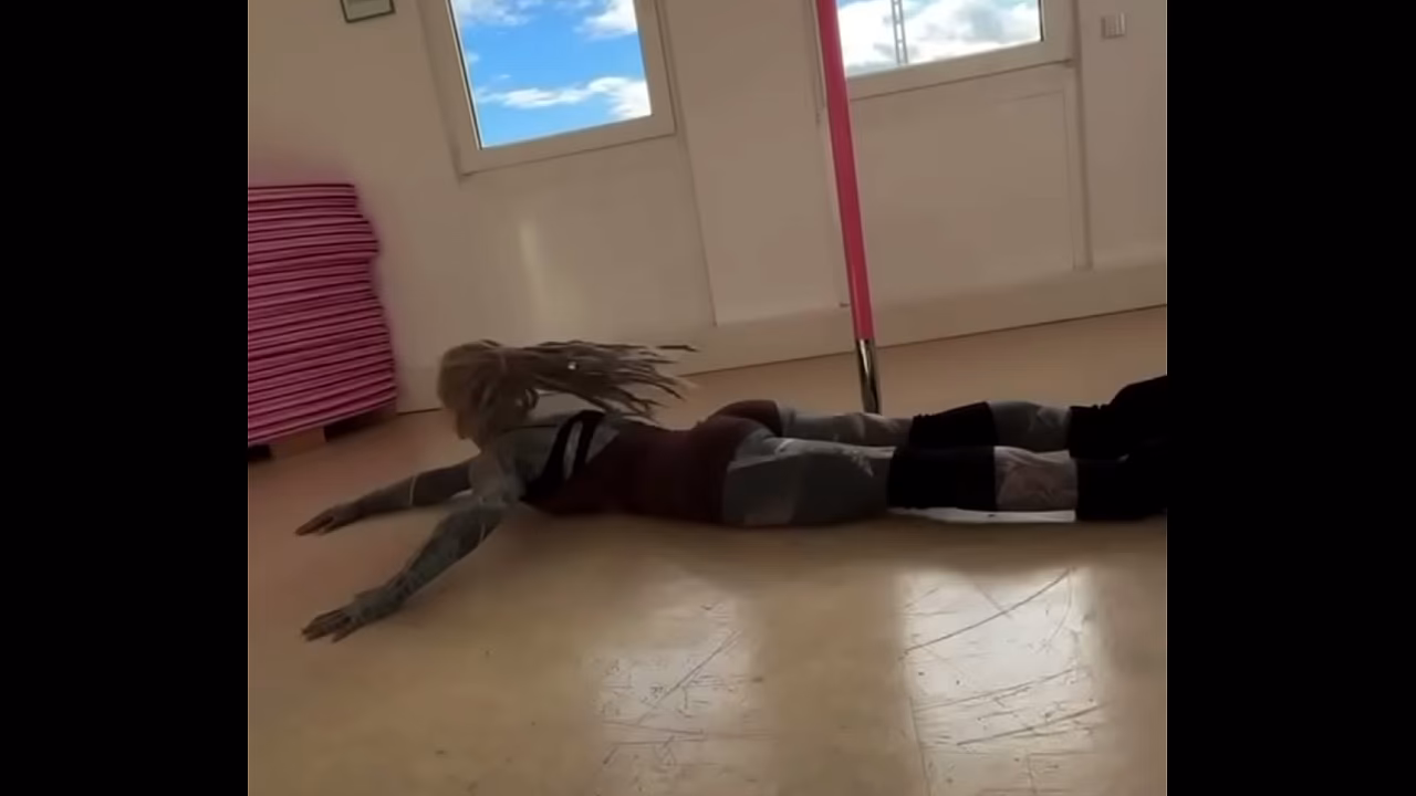 I love to dance for you ! Not just on the pole ...