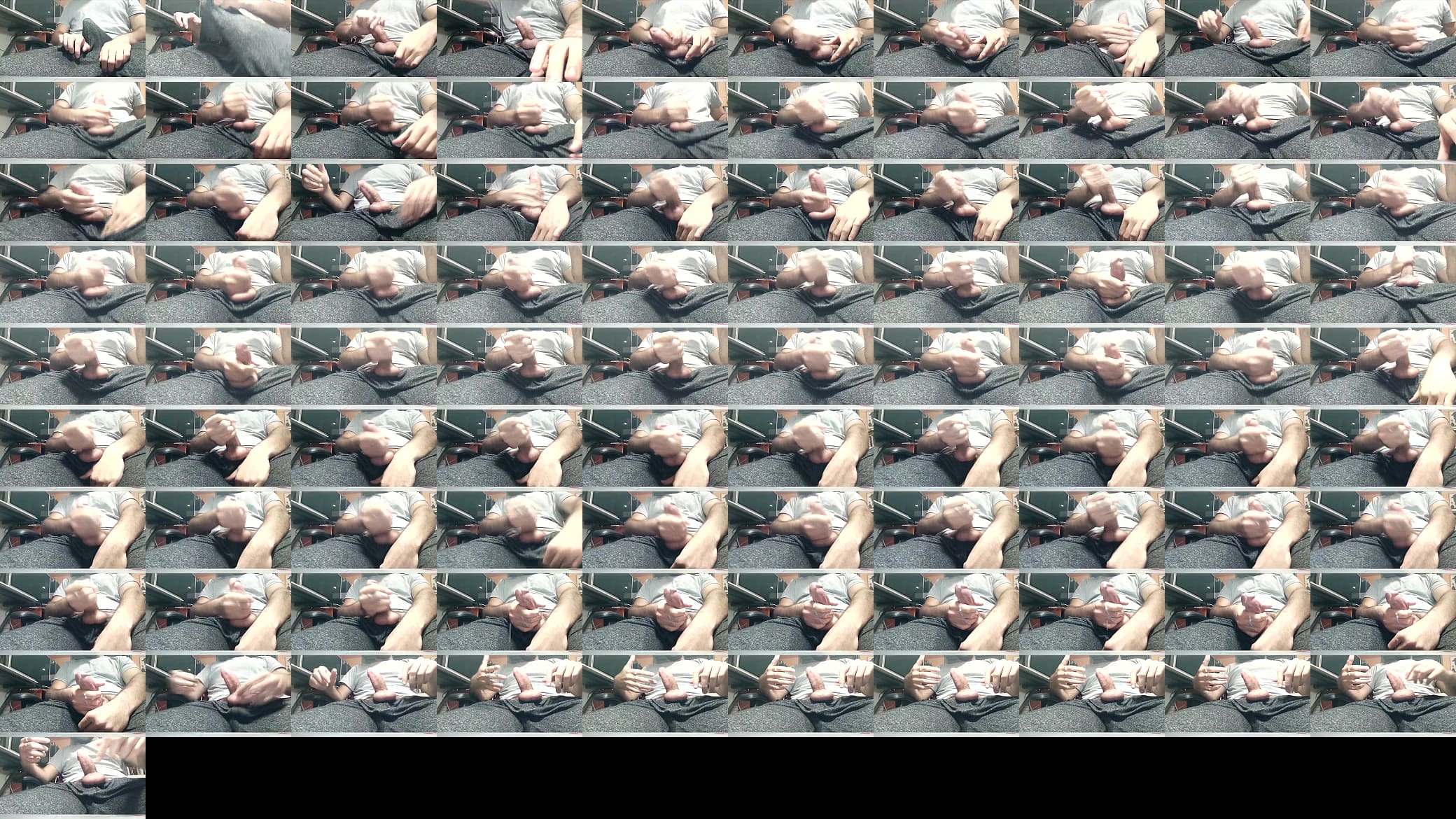 Masturbating to Porn 预览图