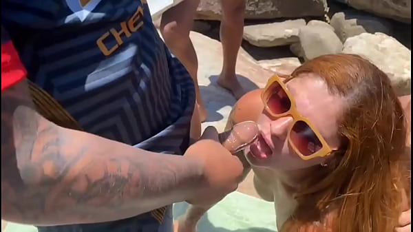 Download Video - VIREI PUTINHA NA MAO DESSES CARAS&comma; SO NAO GOZO QUEM NAO QUIS