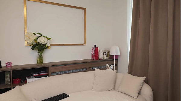 Alisha Rydes Fucks His Dick Then Jerks Him Off On Her Face