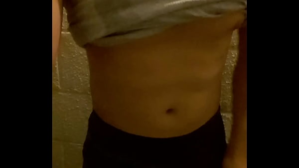 Recien rasurada y caliente