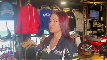 FULL VIDEO!! Colombian woman seduces her client and asks him to have sex with her in the store! - SARAFILMS