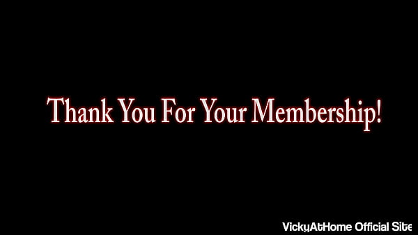 MILF Blonde Vicky Vette Drills Her Tight Ass With Her Favorite Toys!