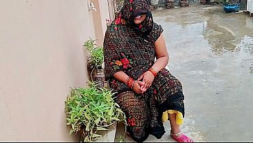 Bhabhi fucked in the garden