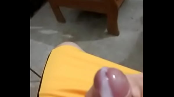 Pajero de Lima botando rica leche