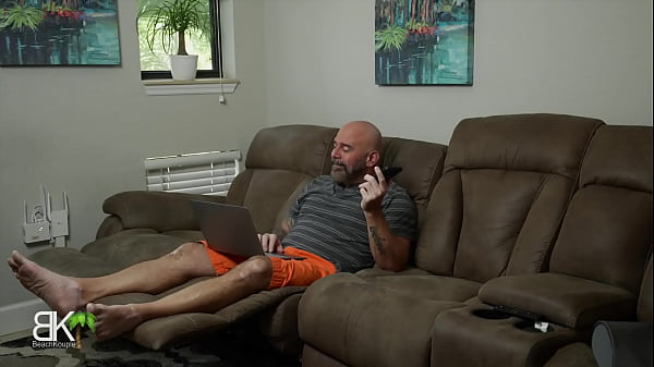 Halloween Ghostface Fucker: Slutty Ghostface drains his balls - Full 4K Video