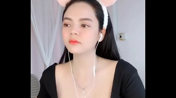 Em kim xuyến bigo ngực khủng part 2