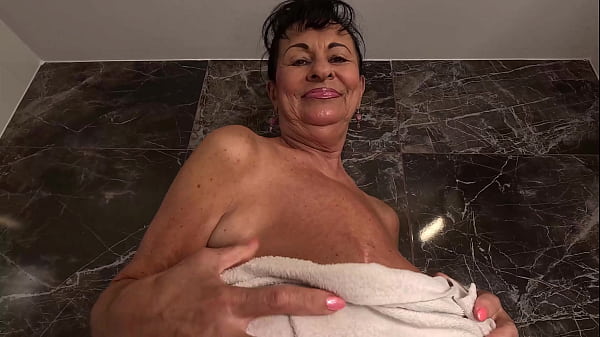 A wet orgasm in the shower