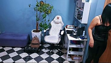 Le hago sexo oral a la polla de 20 centimetros de mi hermanastro | LapijARG y Azulhad4