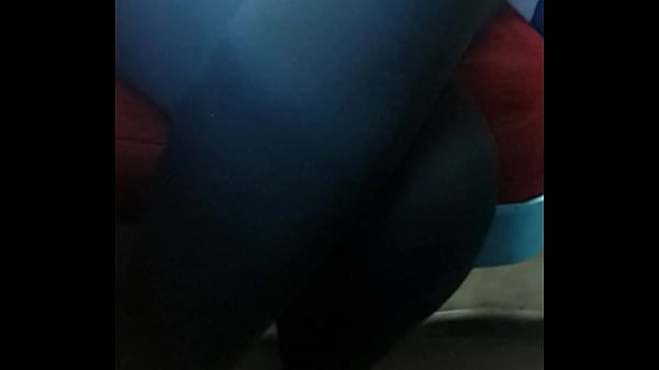 Yoga Pants in Train (Part 1)