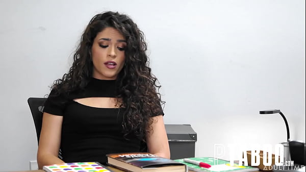 Brunette Principle Victoria Voxxx Caught Fapping By Teacher