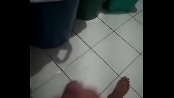 Safadinho tava louco pra mostrar a rola