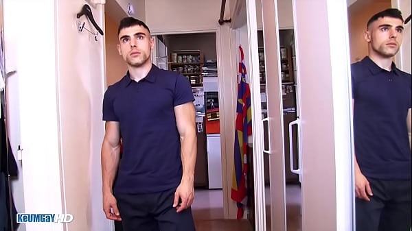 Download Video - Sport sales agent came for a solo gets sucked in a shower &excl;