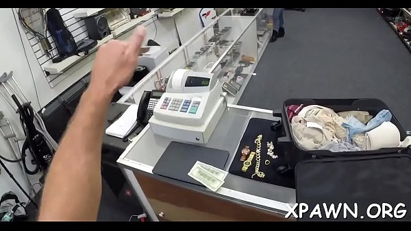 Horny amateur does irrumation job