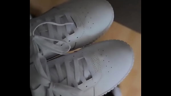 Good Morning! ?#fetish #fetish #OF girl #smelly #socks #socksfetish #whitesocks