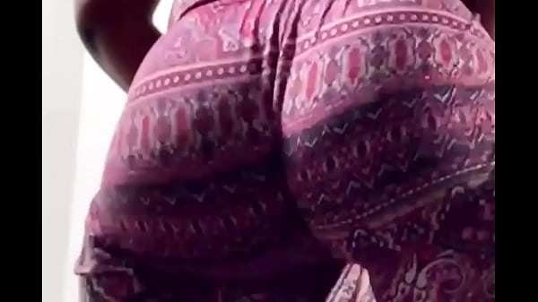 Blowjob and ass shaking