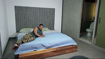 Personal trainer can't resist his student's big ass - Angel cruz & Vanessa fit