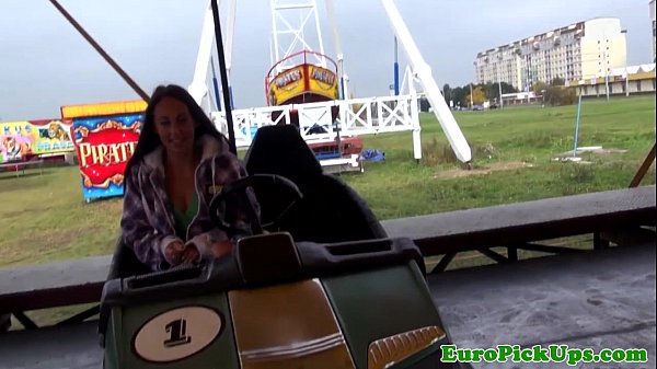 Squirting pulled eurobabe fucks stranger