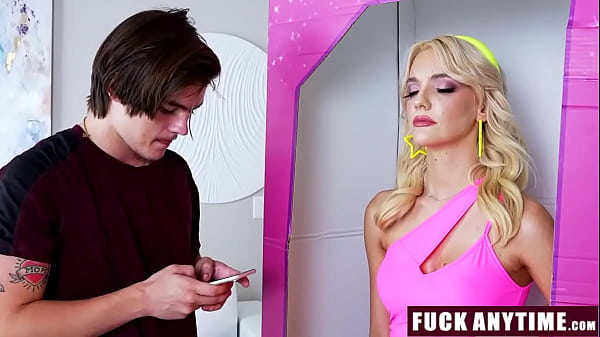 Download Video - Employee Gets Fembot 2&period;0 Gift from His Manager For Sexual Pleasure - Fuckanytime