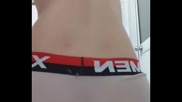 Download Video - FB Ho&agrave;ng Ph&uacute;c khoe ass d&acirc;m &dstrok;&atilde;ng
