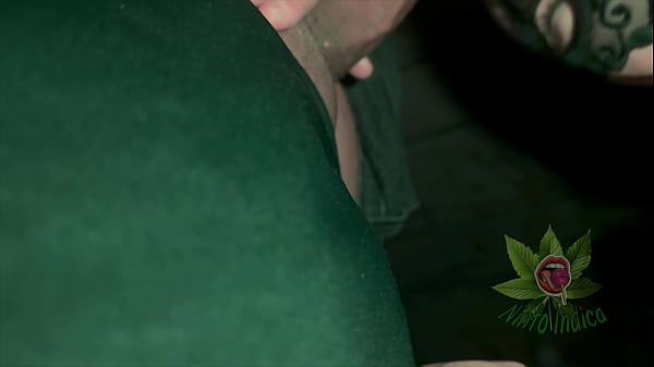 MEU MARIDO ME PEGOU E ENCHEU DE PORRA MINHA BOCA