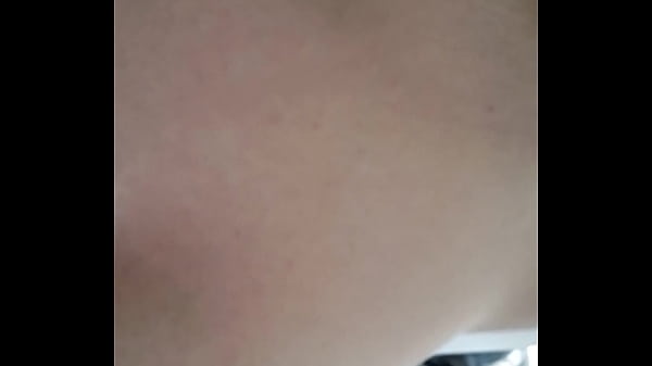squirts girl enjoys her lover