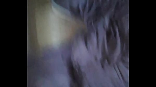 Tô no cio esperando alguém tirar esse leite todinho