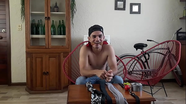 N.122 FERNANDO, MORDAZAS Y COSQUILLAS/FERNANDO ...