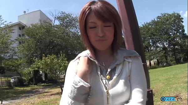 Exploring the heavenly blowjob boundaries with the innocent asian girl he met at the park