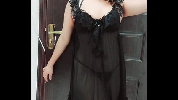 Sobia Nasir Latest Nude Strip Dance