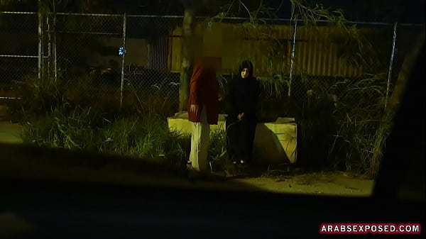 ARABS EXPOSED - Brought Home This Sexy Refugee And She Totally Made It Worth My Time