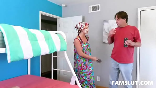Download Video - Stepdaughter Hannah Hawthorne Riding 's Cock on a Bunk Bed
