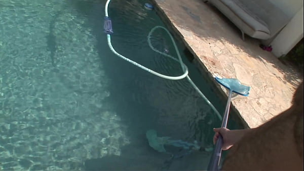 Camryn Kis wants to kiss your cock