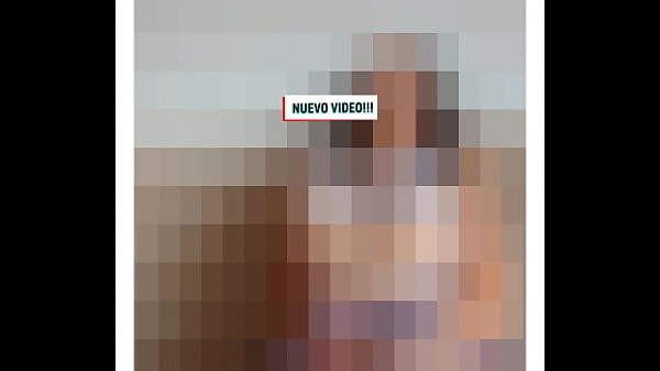 Nareloaded Argenta Se Touche Sur Le Lit Complet