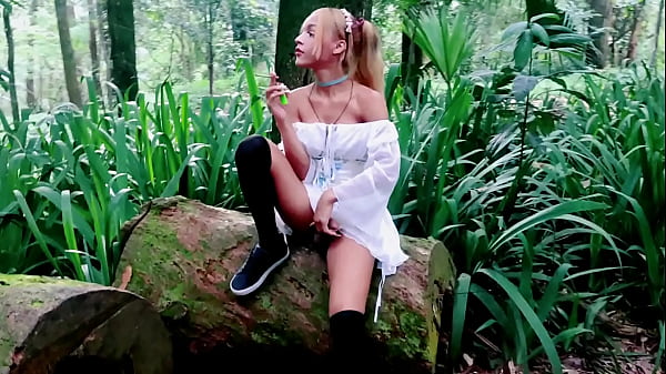 Estou me masturbando na frente do cara heteross...