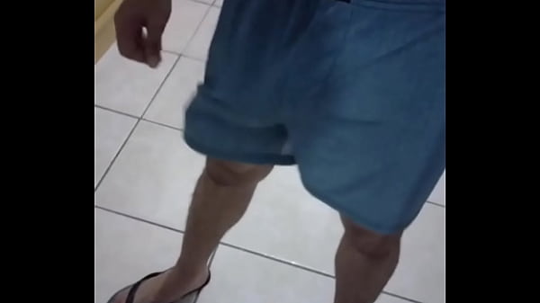 Download Video - Safado acariciando o pau