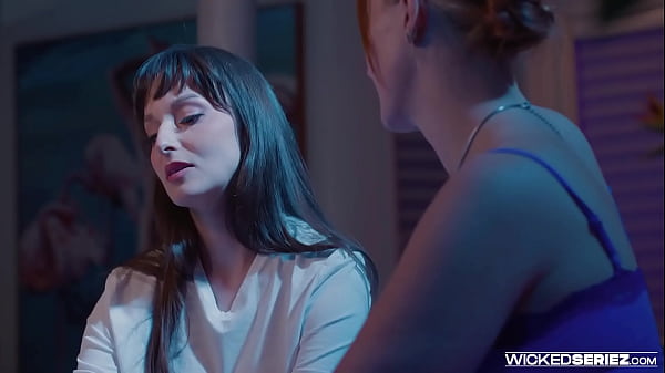 Breadcrumbs Episode 3 Siri Dahl, Lexi Luna