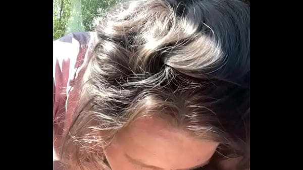 Chubby trailer trash whore sucks cock in the backseat of a car then takes a facial