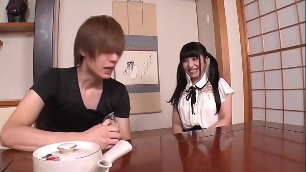 The appearance of Lori big breasts that shines on SNS just before the day of twin tails on February 2 1