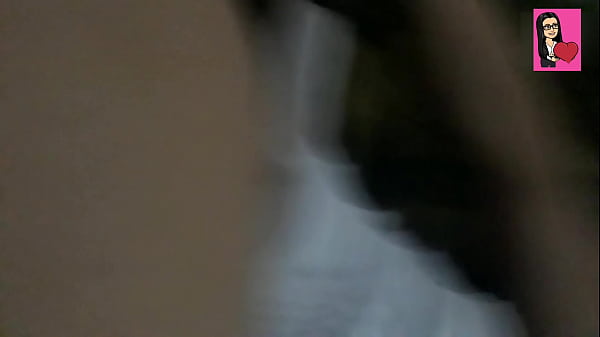 Download Video - Le pague a una universitaria para grabar primer video casero ella solo quiere verga y leche- MilkyM