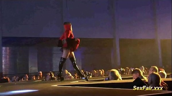 public sexfair lapdance