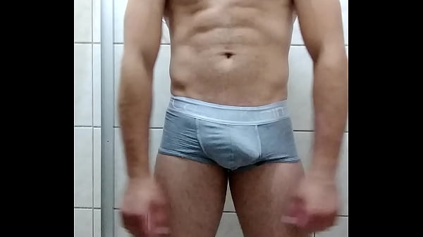 Gostoso safado batendo até gozar - gay cumshot