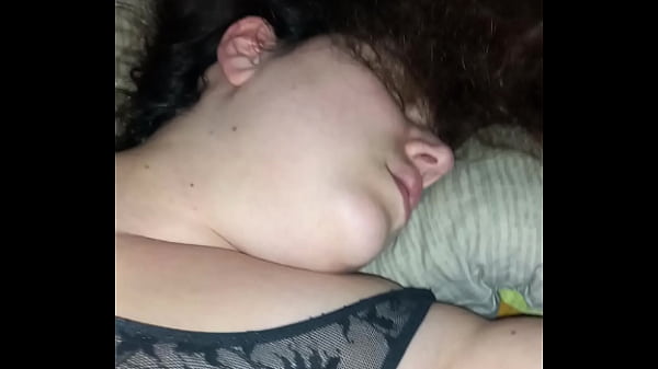 Vu que personne ne s abonne ne parle ne demande des lives je m amuse seule ...