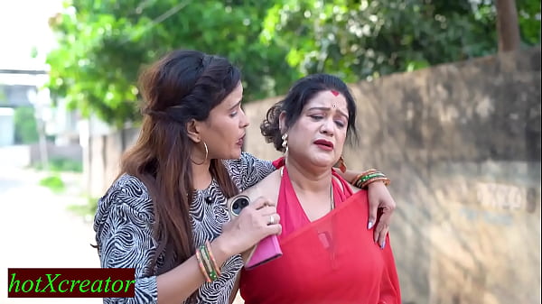 Hotxcreator - Bhabhi Gets real sex experience after long days! Village Doctor sex