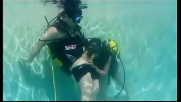 Priva Gets Fucked under Water during a Scuba Diving Lesson before Anal