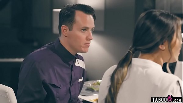 Desperate guy freezes time to have sex with his crush