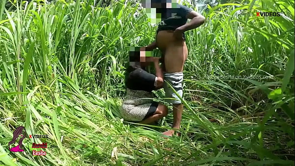 Indian Aunty risky public Fucked by Neighbor boy on the forest
